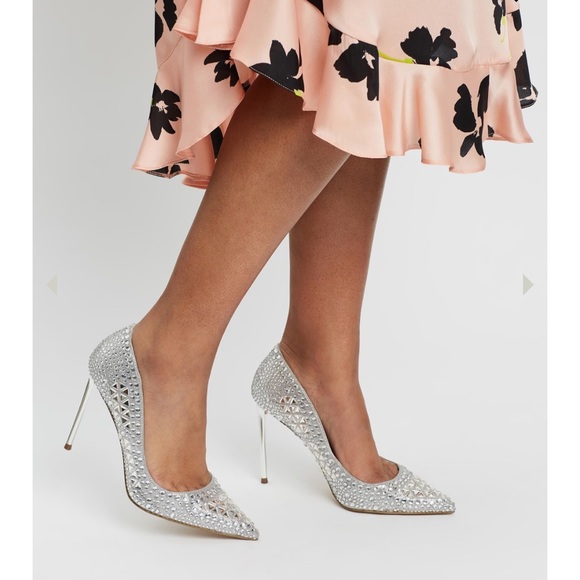 Steve Madden Vivid Size 7.5M bedazzled heel pumps - Picture 1 of 11